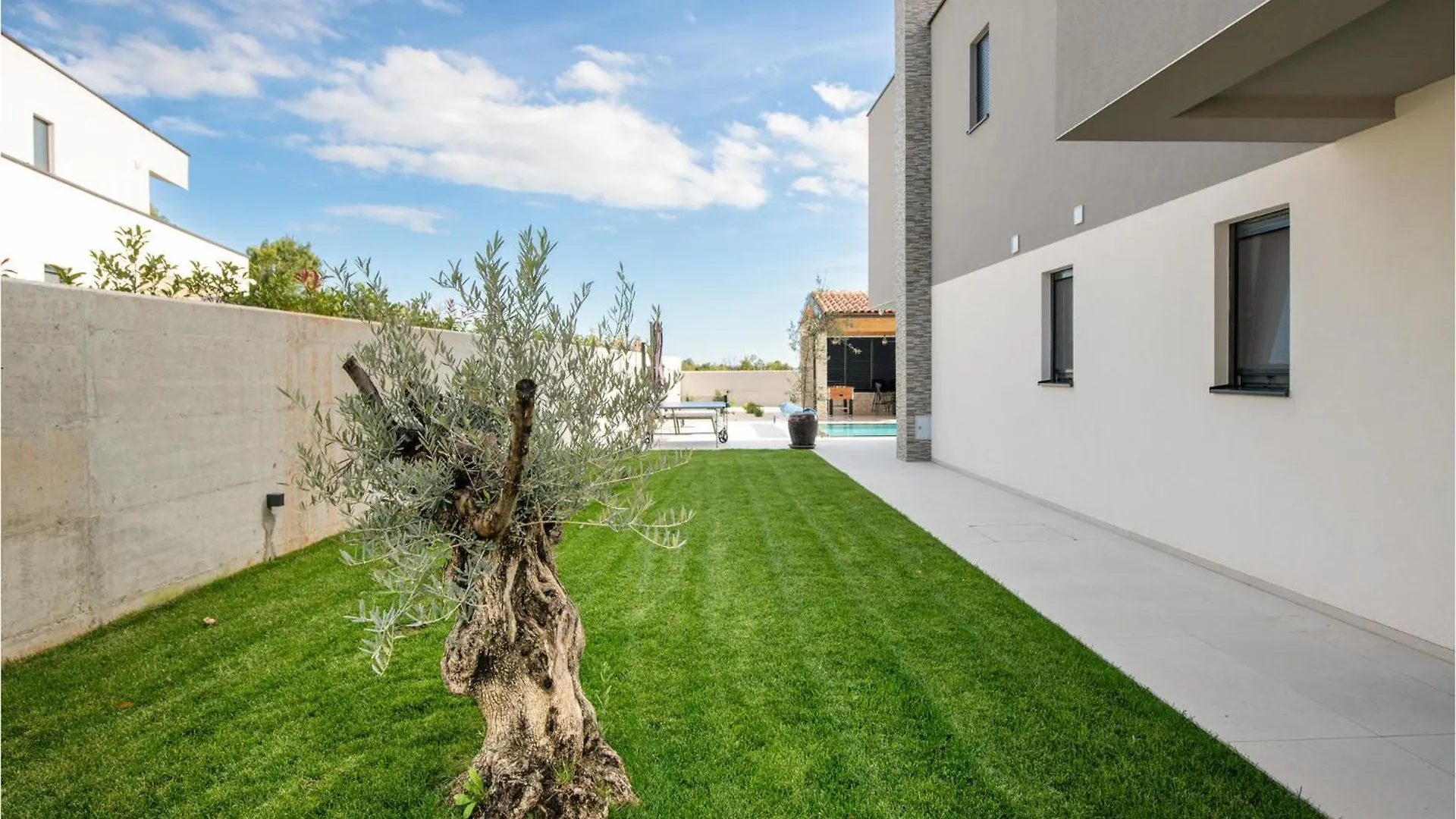 Lovely Home In Rebici With Wifi Holiday home