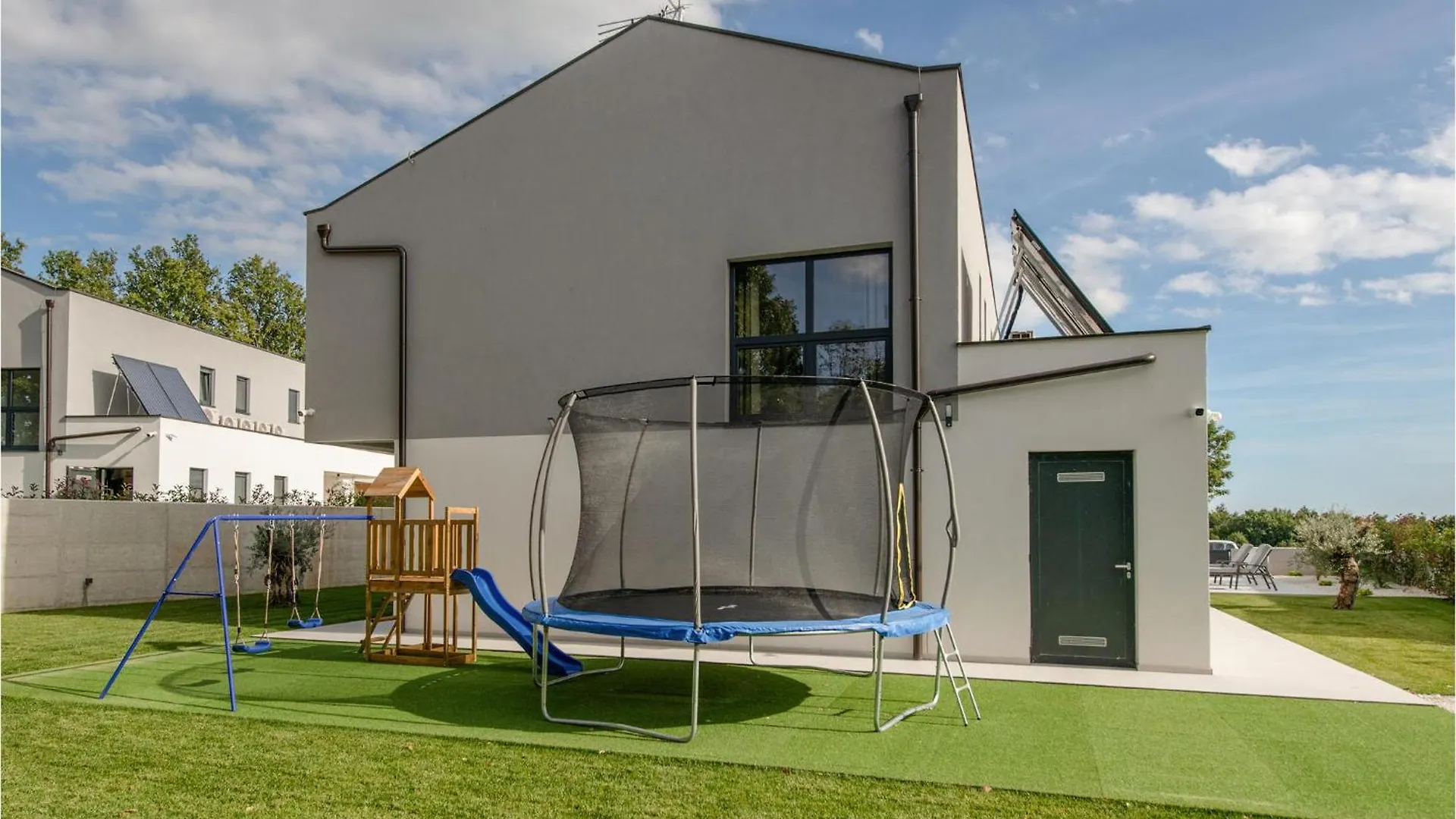 Lovely Home In Rebici With Wifi