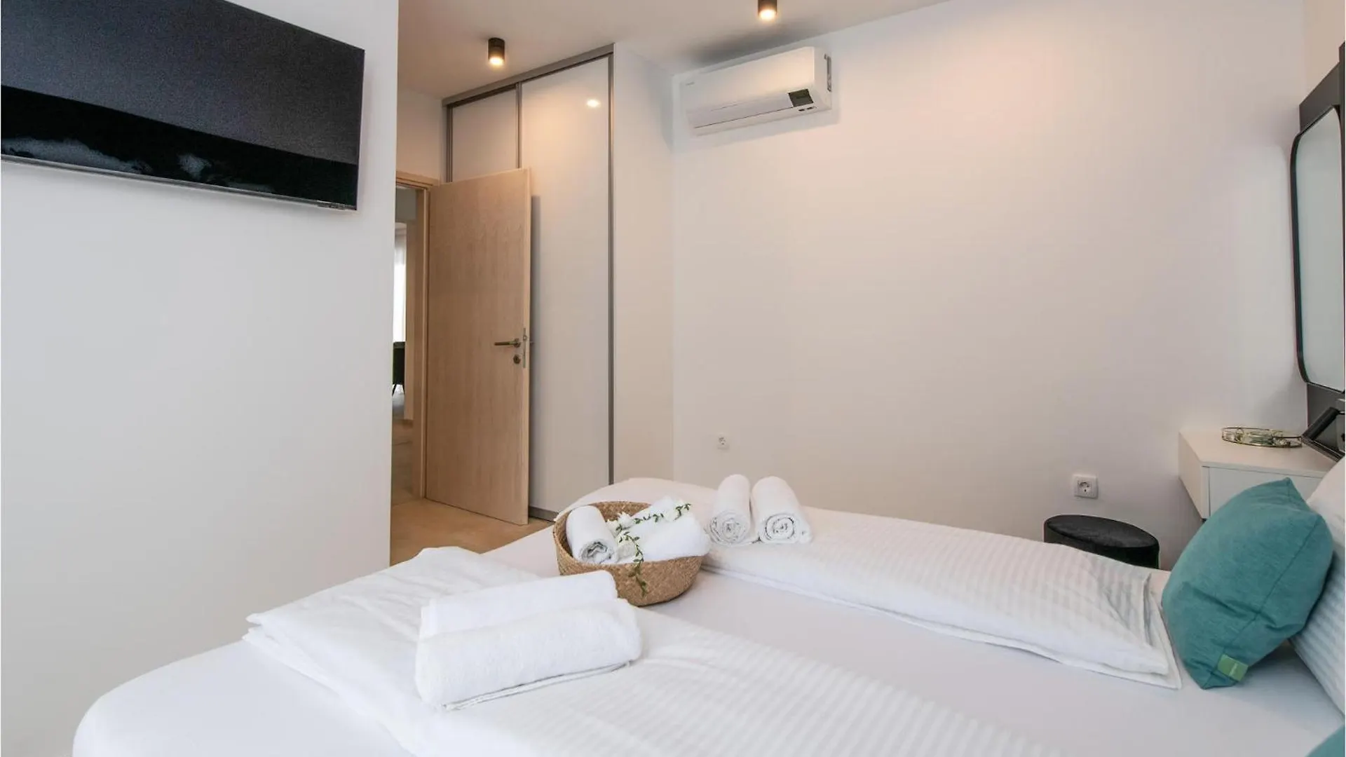 Lovely Home In Rebici With Wifi Holiday home